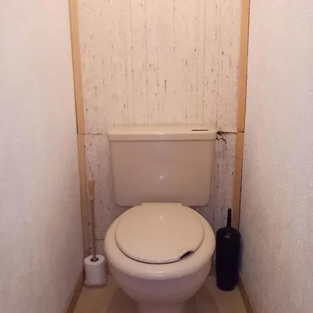 Apartman Spacious And Comfortable Apartment. *