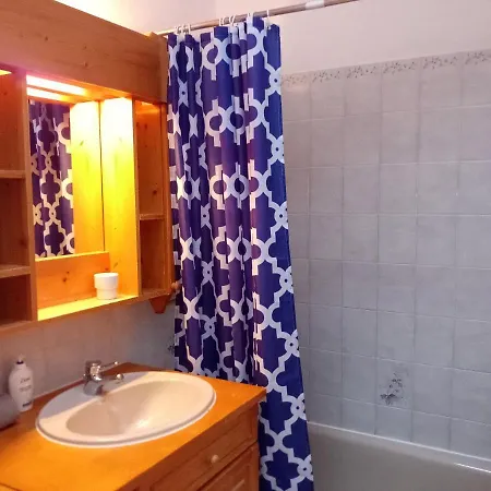 Spacious And Comfortable Apartment. Saint-Gervais-les-Bains